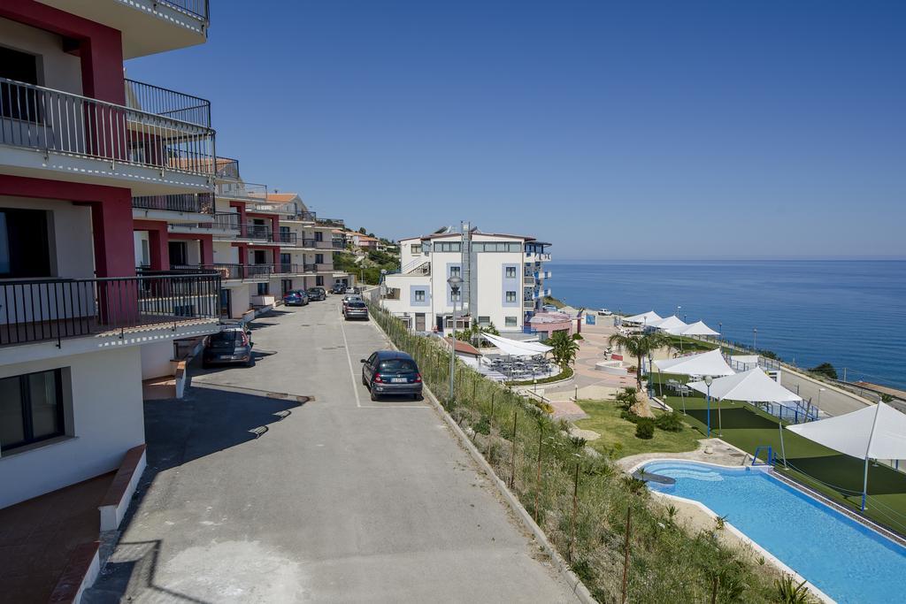 Tus'Hotel Apartments Tusa Exterior photo